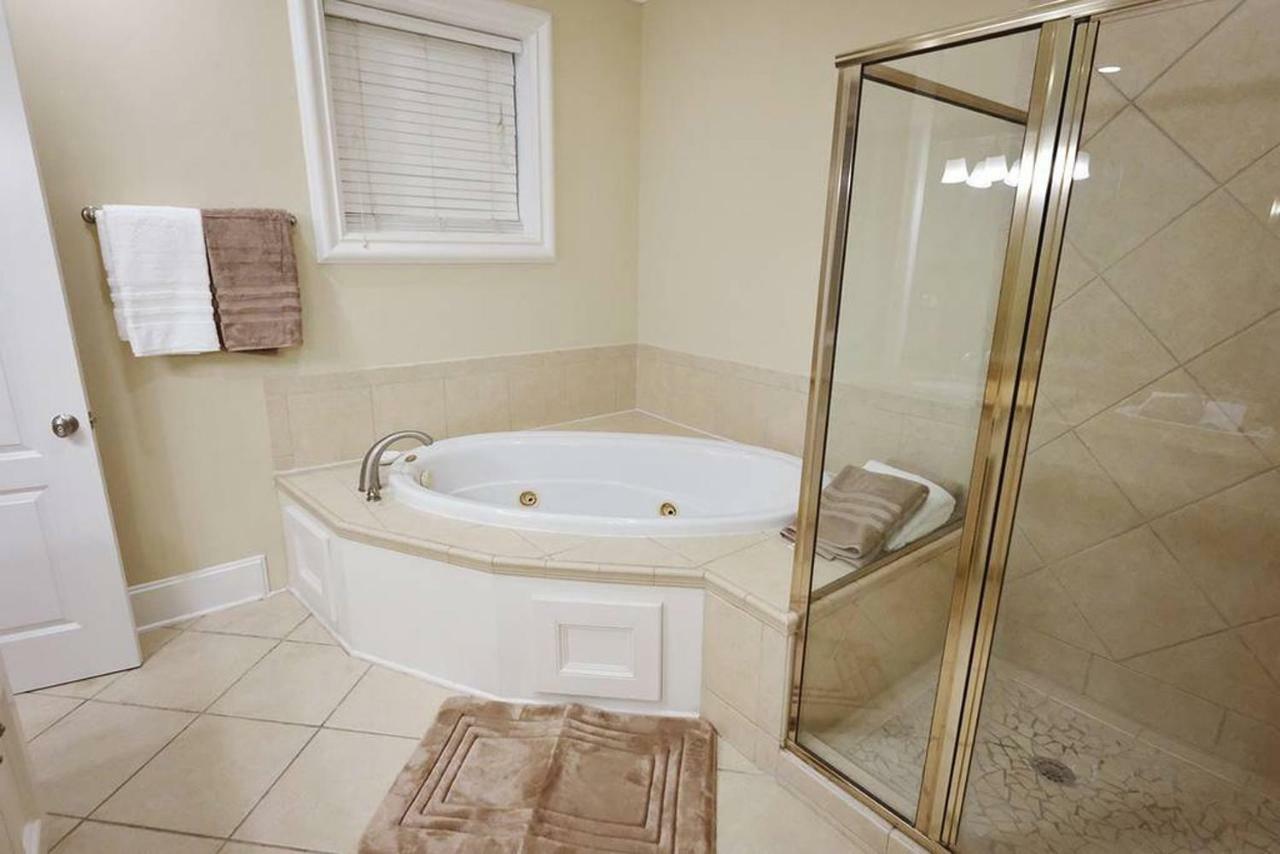 Downtown Museum District, Zoo, Parks, Nightlife! - Detering Apartment Houston Exterior photo