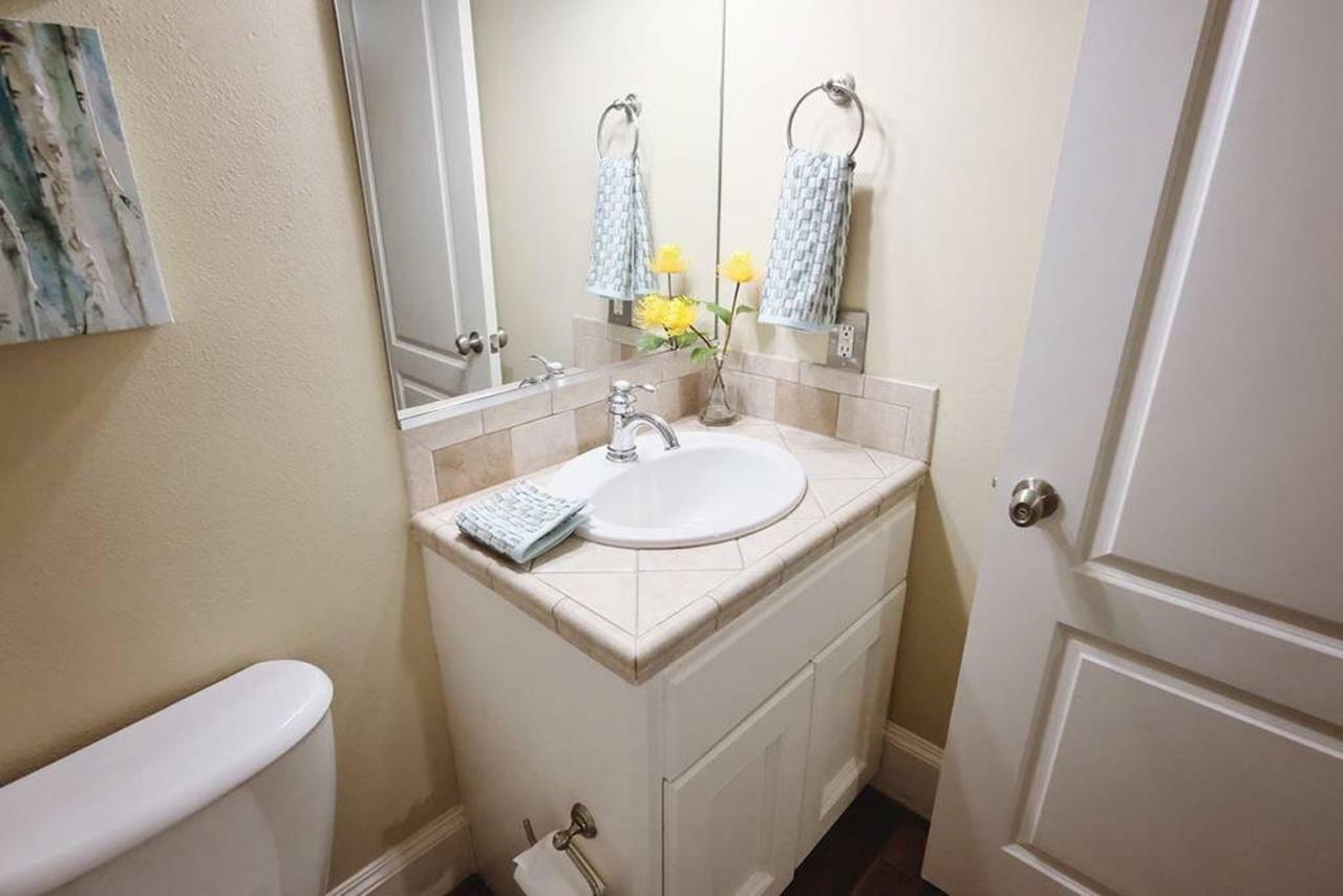 Downtown Museum District, Zoo, Parks, Nightlife! - Detering Apartment Houston Exterior photo