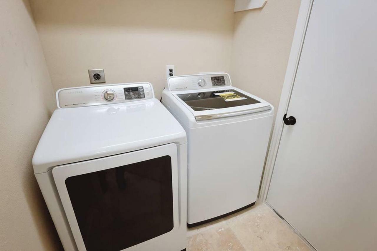 Downtown Museum District, Zoo, Parks, Nightlife! - Detering Apartment Houston Exterior photo